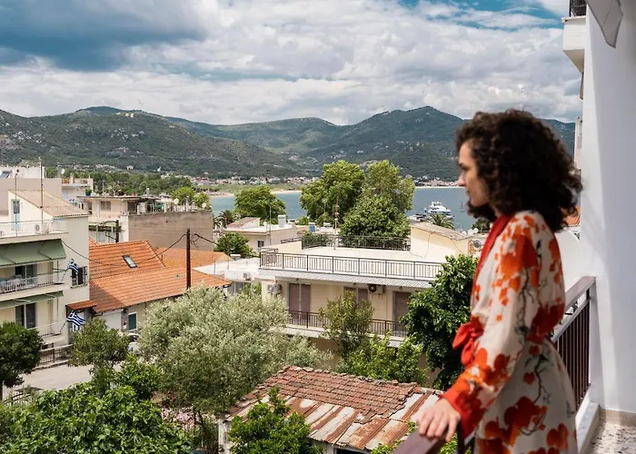 Iraklitsa Suites